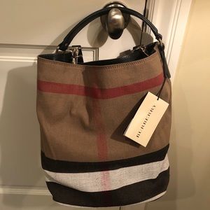 Burberry Medium ‘Susanna’